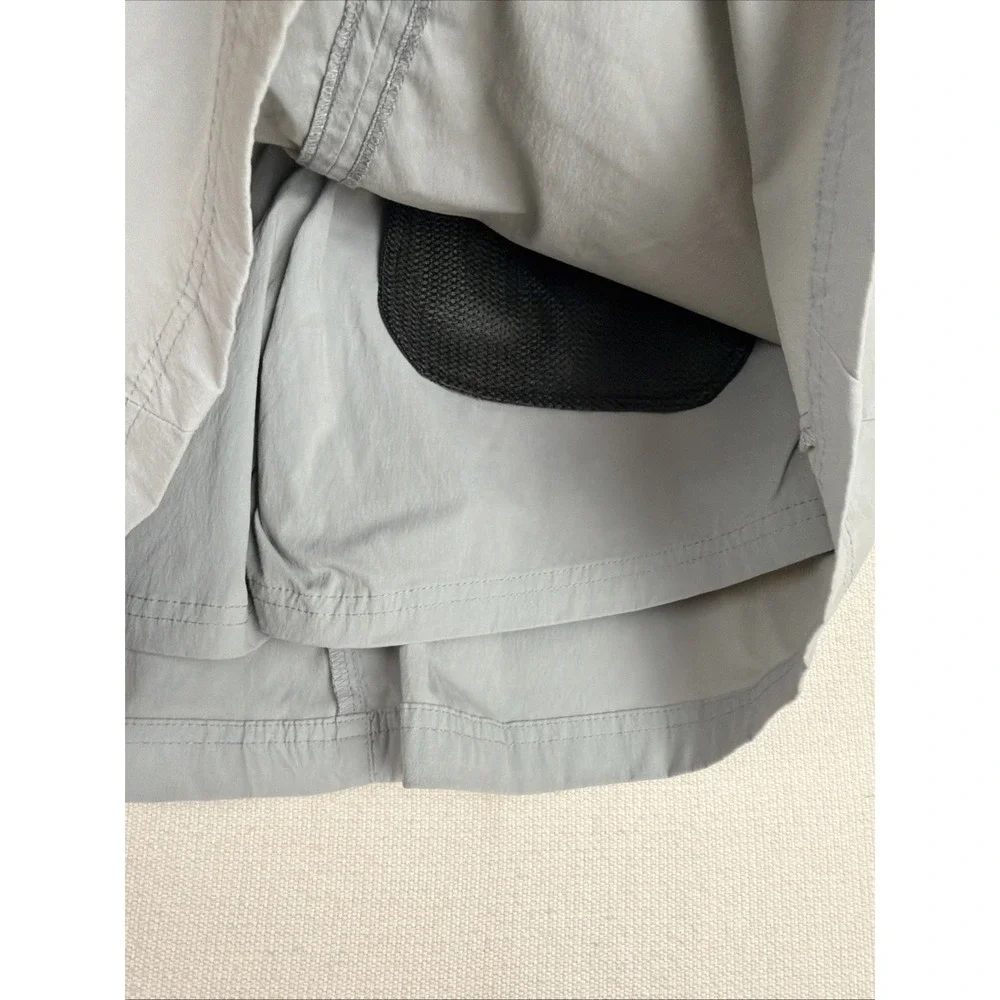 Royal Robbins Skort Size 2 Gray Hiking Outdoor Stretch Zip Pocket Athletic Nylon